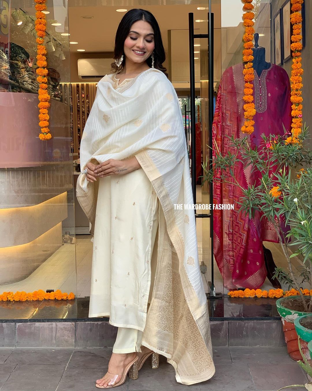 WOMEN STRAIGHT KURTA SET