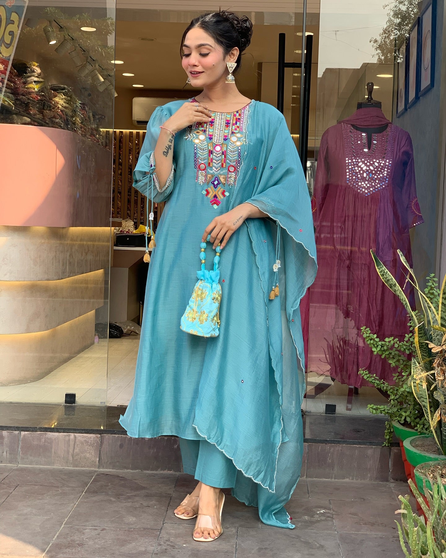 WOMEN ETHNIC STYLE KURTA SET