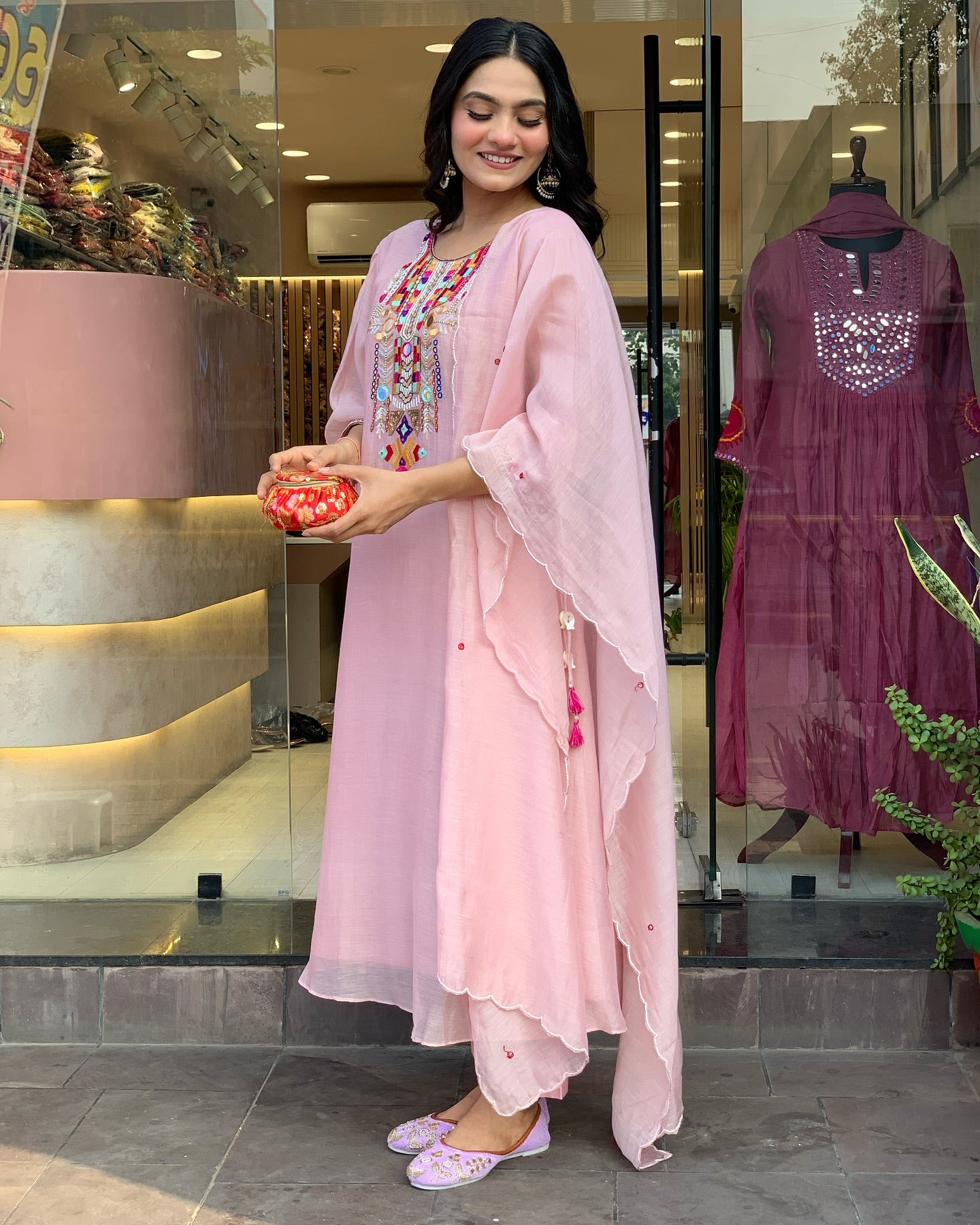 WOMEN ETHNIC MIRROR WORK KURTA SET