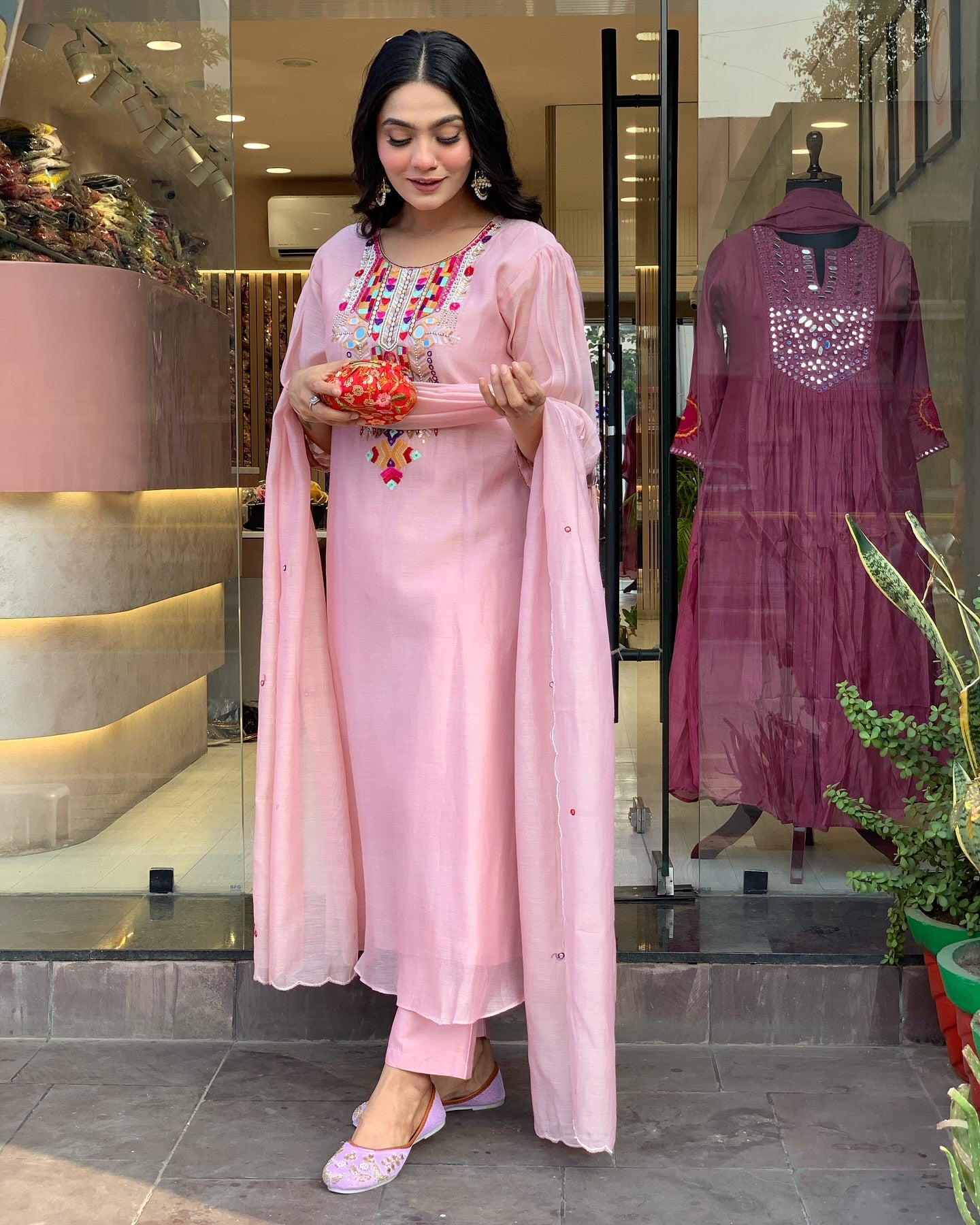 WOMEN ETHNIC MIRROR WORK KURTA SET