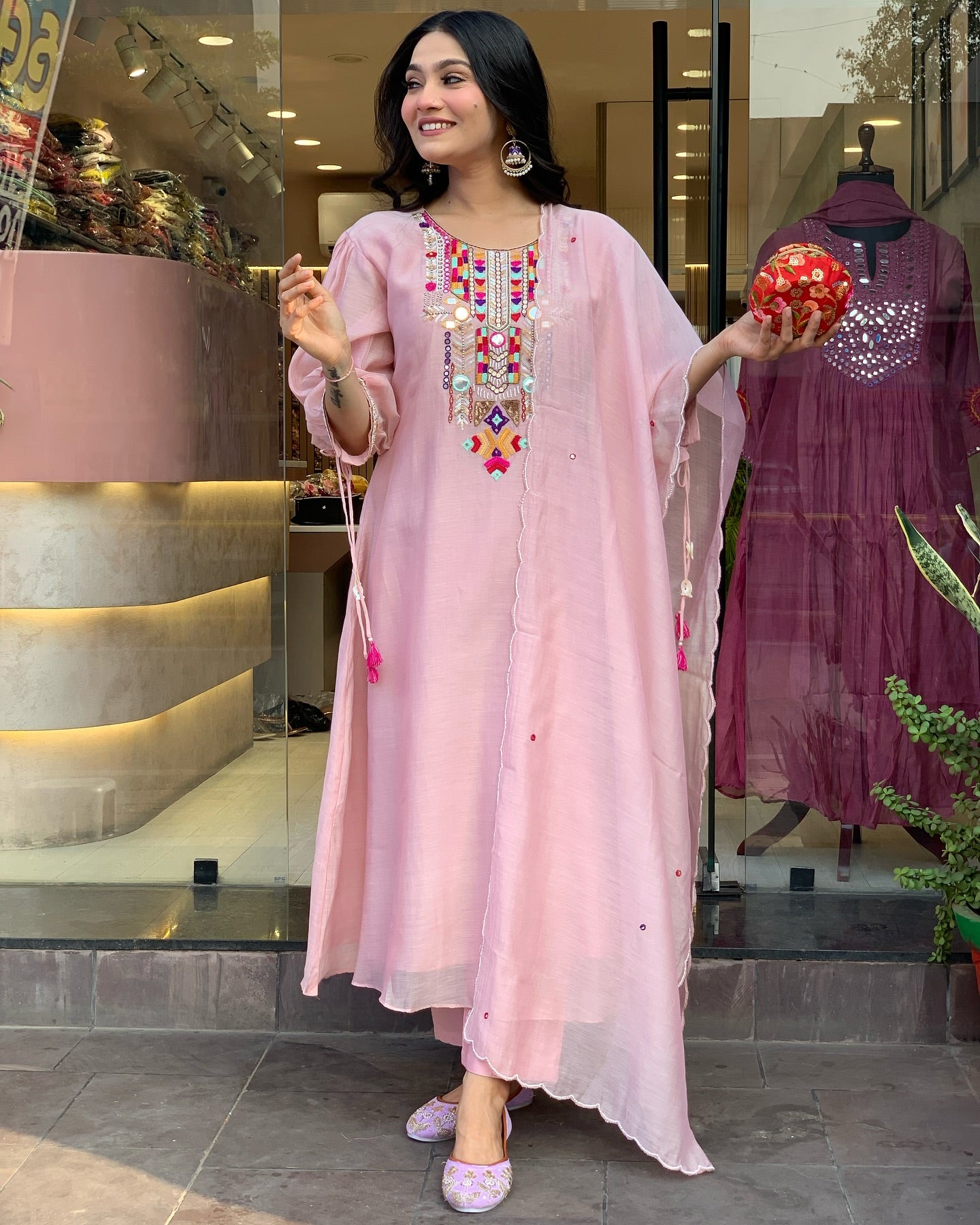 WOMEN ETHNIC MIRROR WORK KURTA SET