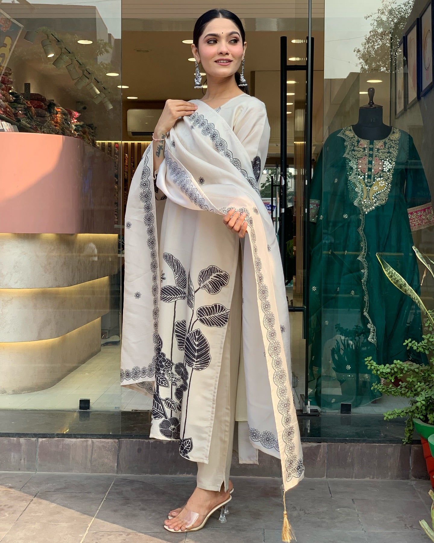 WOMEN BRIDAL STRAIGHT KURTA SET