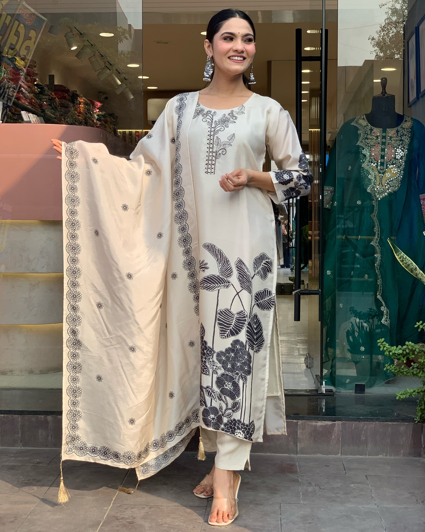 WOMEN BRIDAL STRAIGHT KURTA SET