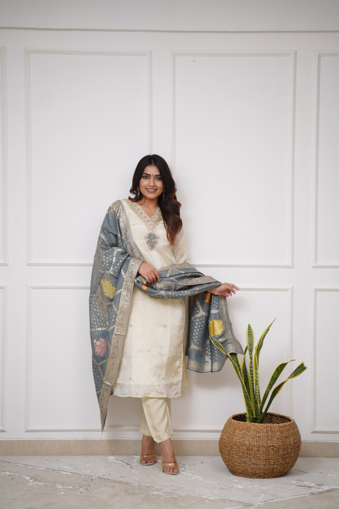 WOMEN HANDLOOM KURTA SET