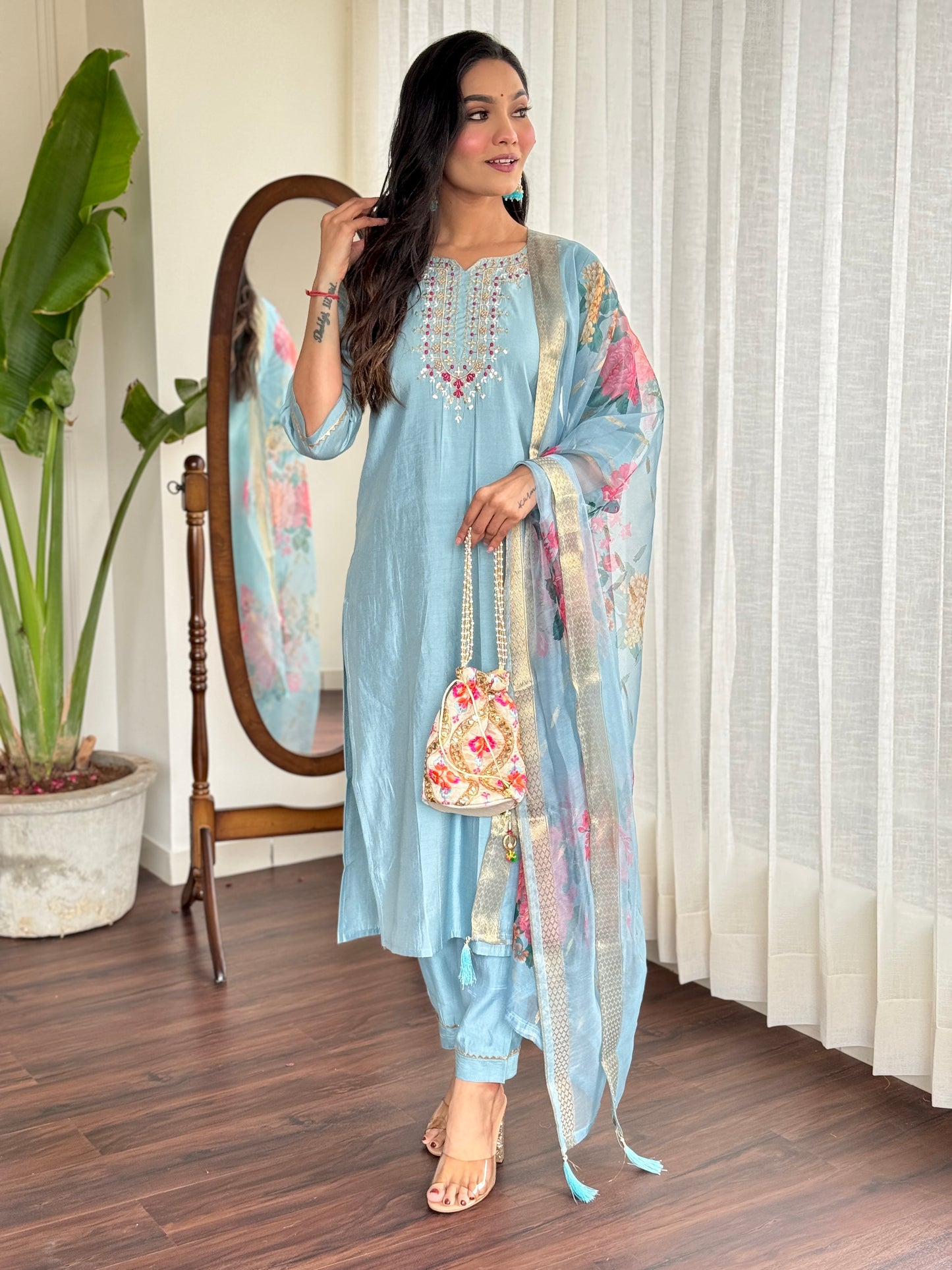 WOMEN LEHERIYA KURTA SET