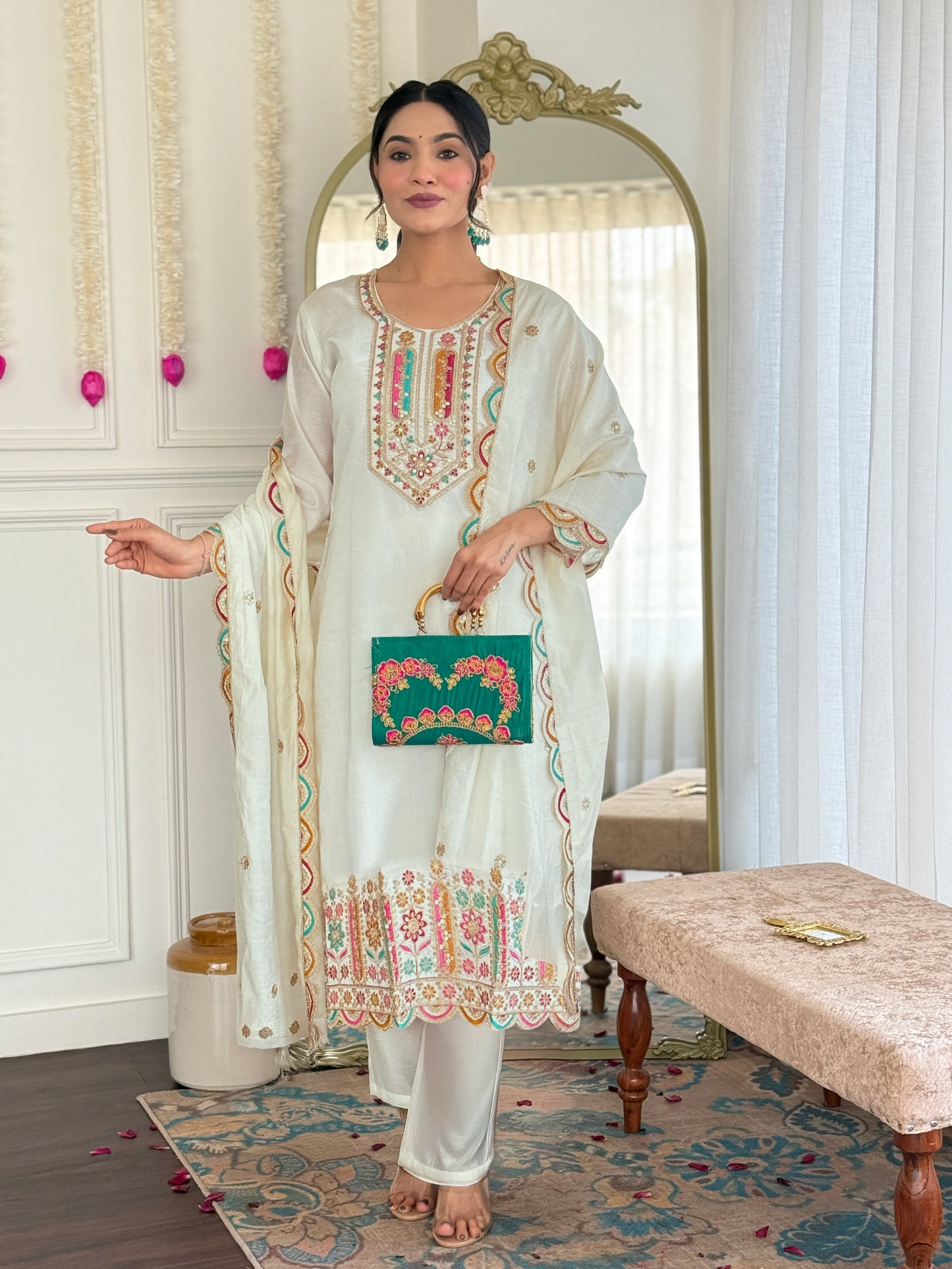 WOMEN EMBROIDERED STRAIGHT KURTA SET