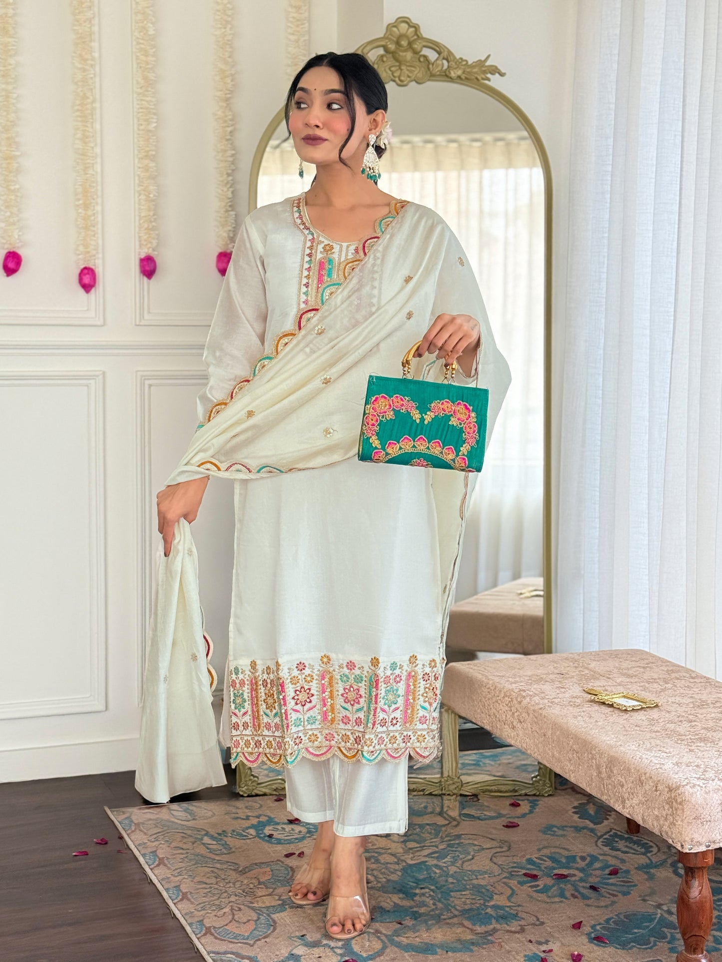 WOMEN EMBROIDERED STRAIGHT KURTA SET