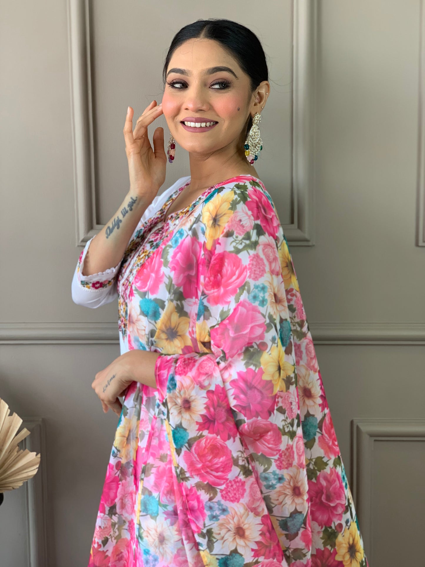 WOMEN EMBROIDERED KURTA SET
