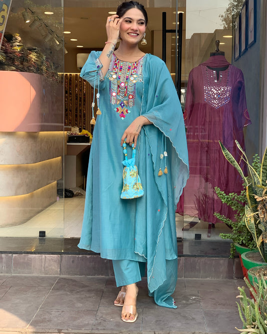 WOMEN ETHNIC STYLE KURTA SET