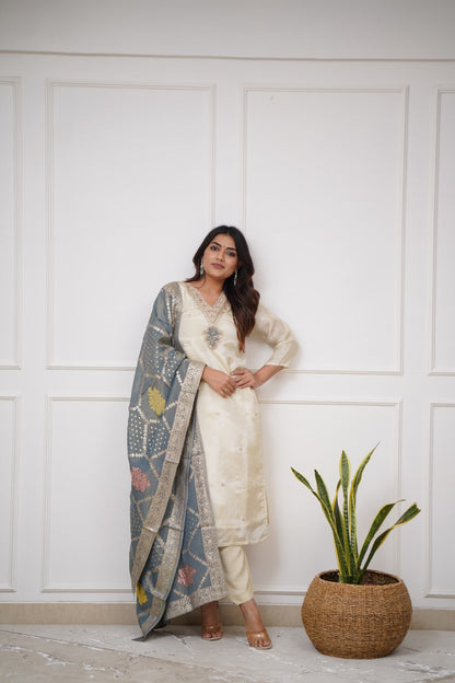 WOMEN HANDLOOM KURTA SET